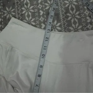 Lululemon Blissed‎ Out Culottes 21" In White Size 4 thumbnail 5