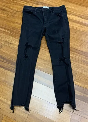 Abercrombie‎ and Fitch The Super Skinny Ankle Mid Rise Black Distressed Jeans 10 thumbnail 1