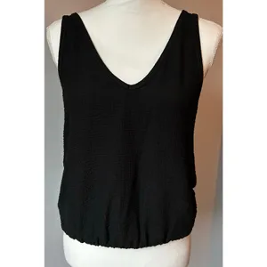 By Anthropologie Classic Black Gathered Breathable Tank Top Size Medium thumbnail 2