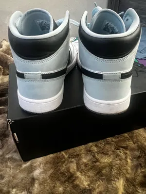 Jordan 1 mid se  thumbnail 4