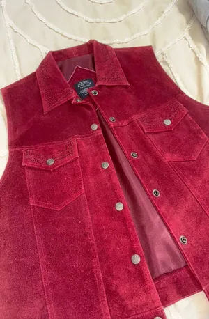 Agapo maroon leather vest thumbnail 2