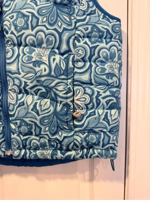 L.L. Bean Size M Blue Floral Reversible Zip Up Puffer Vest Goose Down thumbnail 3