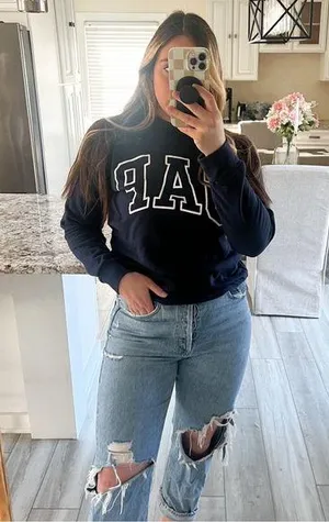 Gap crewneck sweater thumbnail 1