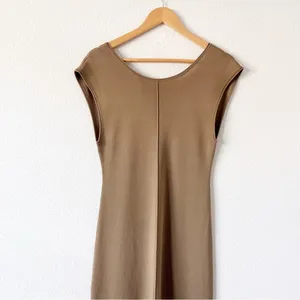 Modern Citizen Knit Tan V-Back Cutout Bodycon Minimalist Chic Midi Dress thumbnail 3