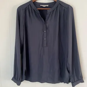 Loft Women’s Long Sleeve Top Size Medium thumbnail 1