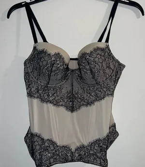 Sexy - 36B Victoria’s Secret Nude and Black Lace Corset Top thumbnail 3
