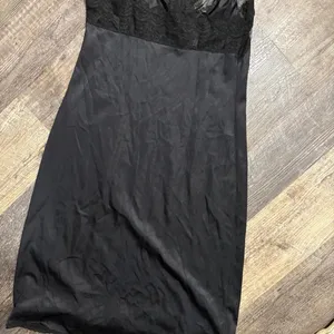 Vintage Vassarette Black lace slip dress with adjustable straps.‎ Size: S thumbnail 3