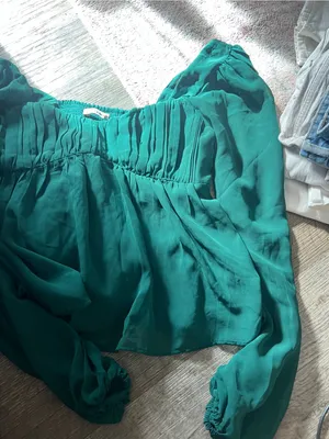 Abercrombie Women's green Long-Sleeve Peasant Blouse thumbnail 3