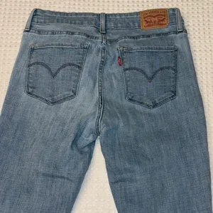 Levi's 711 Skinny Distressed Ankle Jeans Size 28 Light Blue Holes Frayed thumbnail 12
