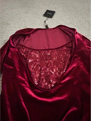 Ab58 top long sleeves red sparkle size small woman shirt thumbnail 2
