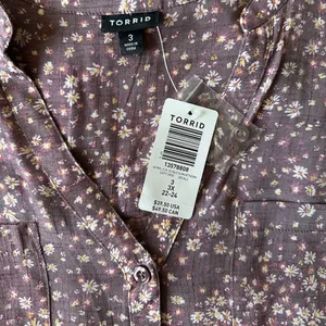 Torrid Purple Lindsay Button-Front Dolman Top Size 3 or 3X or 22-24 thumbnail 6