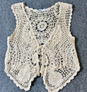 Zara Crochet Vest Women Size S Cream Boho Lace Button‎ Front Openwork Medallion thumbnail 1