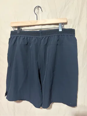 Fabletics shorts thumbnail 2
