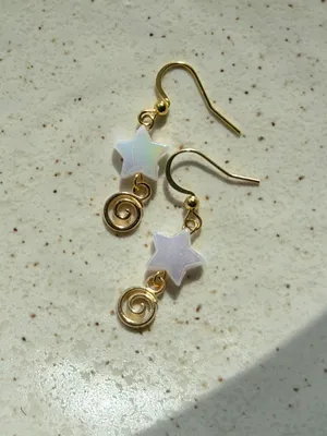 Handmade star & swirl dangle earrings⭐️❤️ thumbnail 7