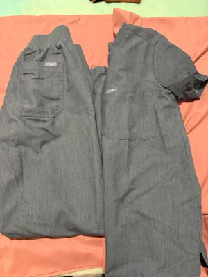 FIGS Scrubs Set thumbnail 4