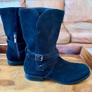 KOOLABURRA By UGG Black Suede Boots thumbnail 1