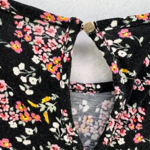 Loft Tank Top Sz M Black multicolor flowers back keyhole gold button thumbnail 4