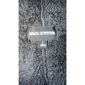Zenana Outfitters Women’s Fuzzy Hooded Long Vest Size L Black Open Front thumbnail 6