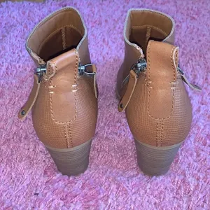 Dolce Vita Zip-Up Leather Booties Brown Size 10 thumbnail 4