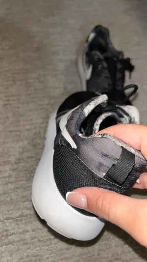 Nike  thumbnail 6
