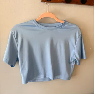 Blue Round Neck Drop Should Cropped Tee Size XS thumbnail 3