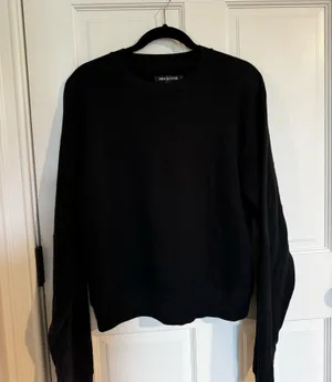 Urban Outfitters Sweatshirt Crewneck thumbnail 1