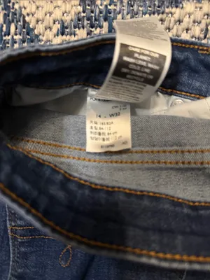 Denizen from Levi's women’s  Denim Bermuda Shorts - Blue thumbnail 4