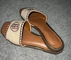 Sandals thumbnail 1