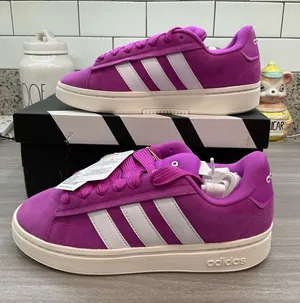 NWT AND BOX ADIDAS GRAND COURT ALPHA‎ OOs WITH SPARE LACES thumbnail 1