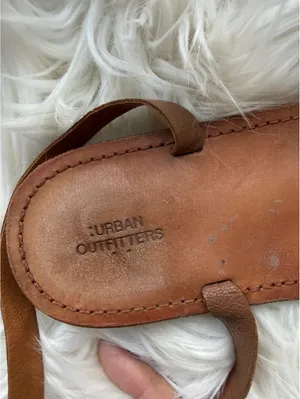 Urban Outfitters Brown Leather Strappy Sandals Size 7 thumbnail 4