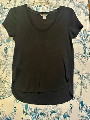 Tommy Bahama Black Scoop Neck Short Sleeve Tee thumbnail 1