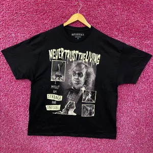 BeetleJuice Movie Never Trust The Living Graphic T-Shirt 2XL thumbnail 3