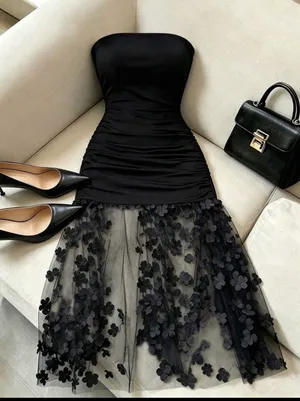 Rafferiza luxury and elegant three-dimensional floral pattern black strapless dress thumbnail 1