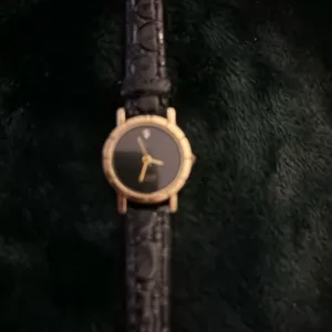 Vintage Minimalist Gold-Tone Quartz Watch Black Dial Diamond Accent Leather Band thumbnail 3