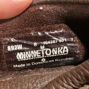 Minnetonka brown soft pebbled leather‎ moccasins indoor outdoor slippers size 8 thumbnail 9