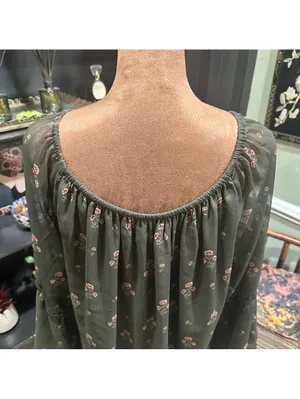 White House Black Market Floral Sheer Sleeve Blouse – Size M thumbnail 9
