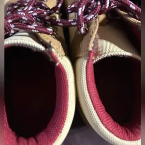 🏷️🏷️True craft hiking shoes women’s 7.5 thumbnail 7