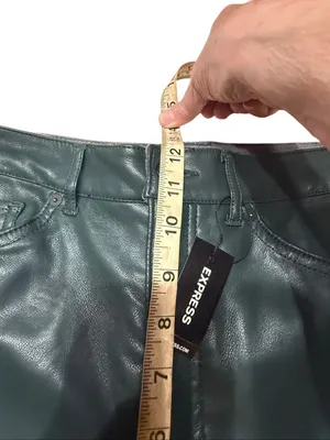 Express dark green faux leather/High Rise pants Sz 6 NWT thumbnail 6