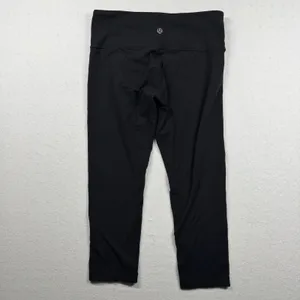 Lululemon Women’s Black Cropped Leggings Size 6 Athletic Yoga Pants thumbnail 2