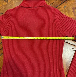 Red Turtleneck Sweater Size M thumbnail 6