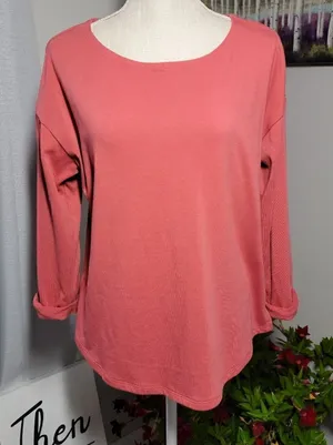 Old Navy Top Blouse   thumbnail 1