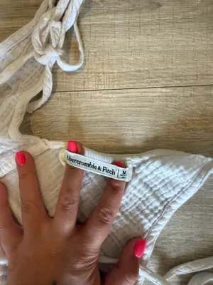 Cover-Up Abercrombie thumbnail 2