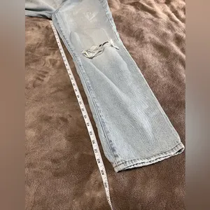 PACSUN Dad Jean Light Wash Denim Distressed Button Fly Women’s 26x29 EUC thumbnail 8
