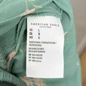 NWT American Eagle Floral High Waisted Soft Everyday Shorts Green Size Large thumbnail 10