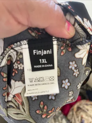Black Floral Puff-Sleeve Maxi Dress thumbnail 6