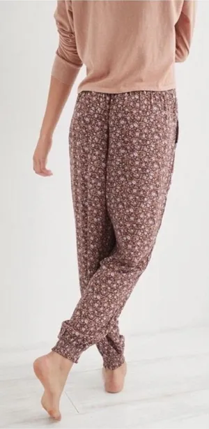 AERIE Homebody‎ Jogger Pant In Mauve Floral size XS thumbnail 1