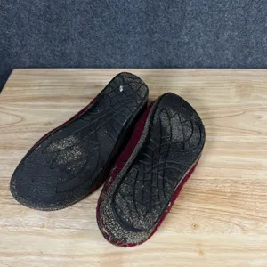 Taos Women Red Wool Floral Embroidered Clogs Mules Size EU 38 Made in Spain thumbnail 9
