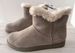 Gray Winter Boots, Size 8 thumbnail 2