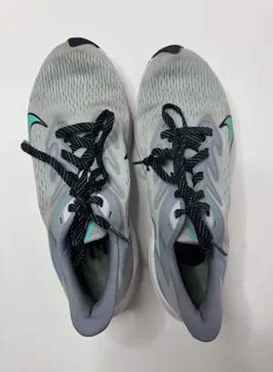 Nike Air Zoom Winflo 7 Size 7.5 Running Shoes thumbnail 3