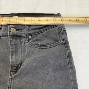 Levis 724 High Rise‎ Straight Jeans 28 Faded Black Dark Gray Denim 18883-0105 thumbnail 4